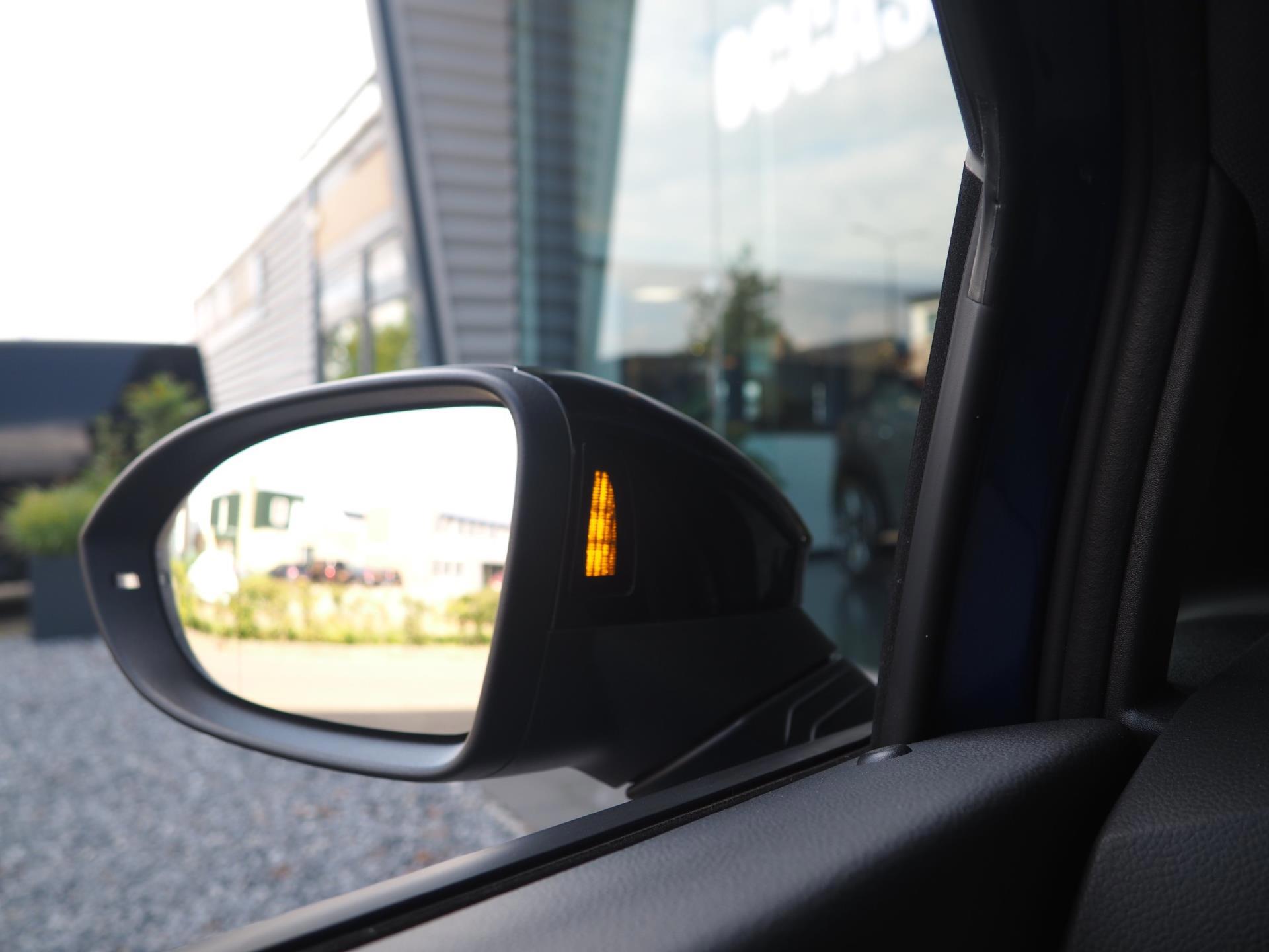 47917205-20.jpg